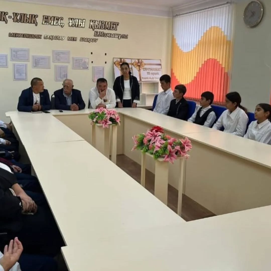 “Дін және салт-дәстүр” тақырыбында білім алушылармен кездесу өткізілді.